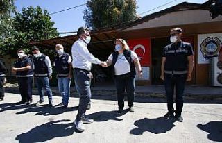Başkan Sandal, tüm personeliyle tek tek bayramlaştı