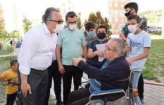 Başkan Savran Bekdik Mahallesinde ziyaretlerde bulundu