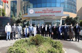 Başkan Şayir, sağlıkçılarla bayramlaştı