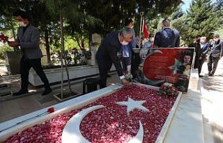 Başkan Tahmazoğlu şehitler için dua etti