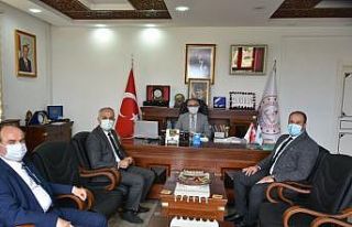 Başkan Yaman’dan İl Müdürü Akyol’a ziyaret