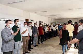 Başkan Yücel personeliyle bayramlaştı