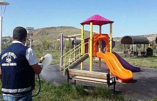 Bayburt’ta haşerelerle mücadele kapsamında ilaçlama...