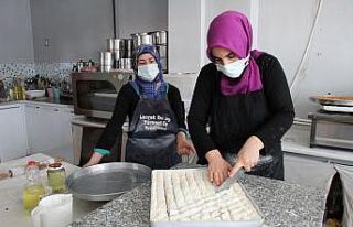 Bayramın tadı “Ev yapımı baklava” pandemide...