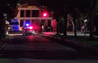 Bekçi ve gençler arasında tartışma çıktı:...