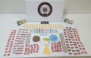 Binlerce kaçak ürün ele geçirildi