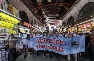 Binlerce kişi Filistin için yürüdü