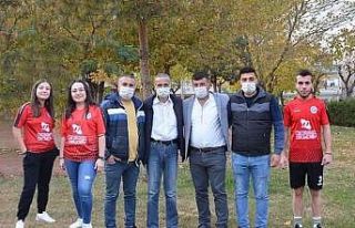 ’Biz varız’ ekibi çocukları sevindirdi