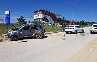 Bolu’da cip ve otomobil çarpıştı: 2 yaralı