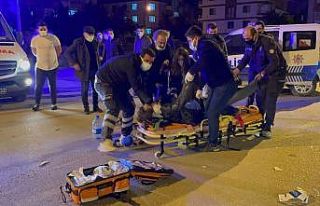 Bolu’da, otomobille çarpışan motosikletli kurye...