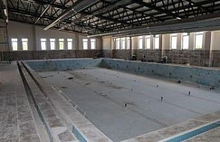 Bozova’da Yarı Olimpik Yüzme havuzu yaz aylarına...