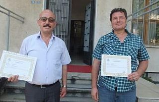 Burhaniye’de sağlıkçıların belge sevinci