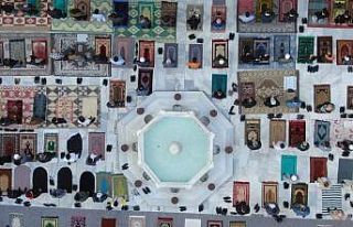 Bursa Emirsultan Camii Ramazan Bayramında doldu taştı