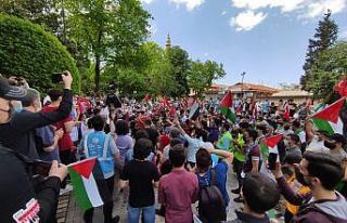 Bursa’da Cuma namazı çıkışı İsrail protesto...