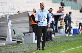 Bursaspor Teknik Direktörü Mustafa Er: “Oyuncularımız...