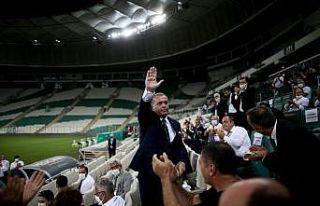 Bursaspor’da kongre tarihi belirsizliği sürüyor
