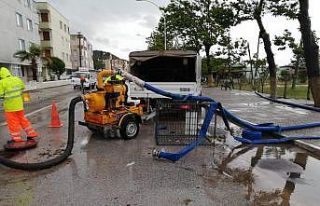 BUSKİ’den sel bölgesine anında müdahale