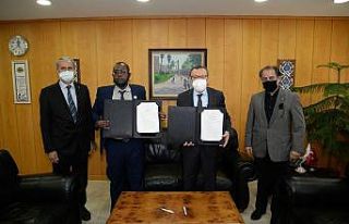 BUÜ’den Hormuud Üniversitesi’ne akademik destek