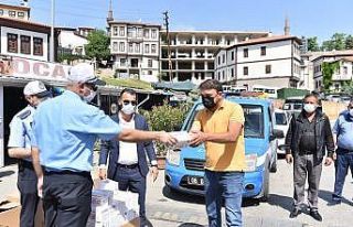 Büyükşehir Belediyesi ulaşım esnafına hijyen...