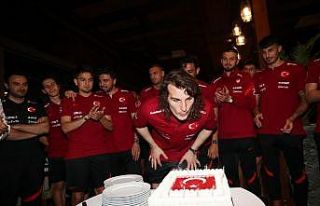 Çağlar Söyüncü’nün 24. yaş günü kutlandı