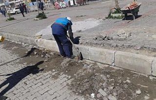 Çaldıran Belediyesinden yol onarım çalışması