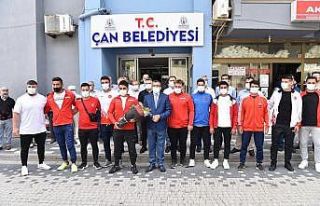 Çan Belediyesi güreş kulübü pehlivanları davul...