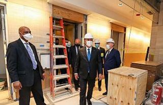 Çavuşoğlu, New York’ta Türkevi Binasını ziyaret...