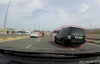 Cip ile motosikletin tehlikeli yarışı kamerada