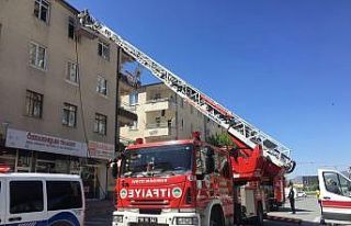 Çocuk odasında çıkan yangın korkuttu