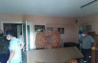 Çöp apartmanı temizlendi