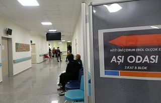 Çorum’da aşı çalışmaları bayramda da devam...