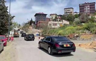 Cumhurbaşkanı Erdoğan, işçileri selamladı