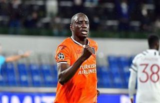 Demba Ba: "Oruç tutarsam oynamayacağımı söylemişlerdi"
