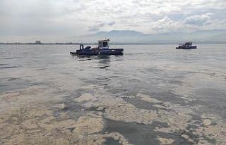 Deniz salyası ile nefes kesen mücadele