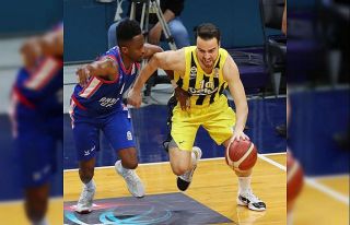 Derbi Anadolu Efes’in