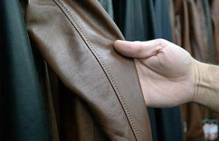 Deri ceketin ağırlığının yerini ucuz imitasyon...