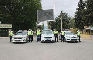 Dinar’da ’Karayolları Trafik Haftası’ kutlama...