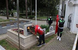 Diyarbekirspor şampiyonluk ve kupayı şehit Okkan’a...