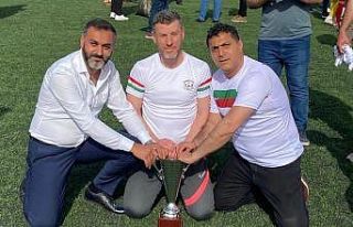 Diyarbekirspor teknik direktörü Şenol Demir tarihe...