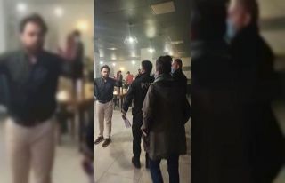 Doğubayazıt’ta gizlice müşteri alan 2 kafeye...