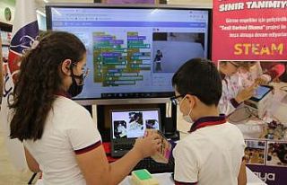 Dördüncü sınıf öğrencilerinden görme engellilerin...