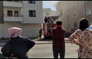 Dumanların arasında kalan engelli kadını itfaiye...