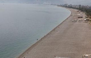 Dünyaca ünlü sahilde şaşırtan manzara