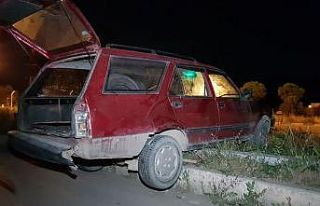 Ehliyetsiz ve 261 promil alkollü olan sürücü kaza...