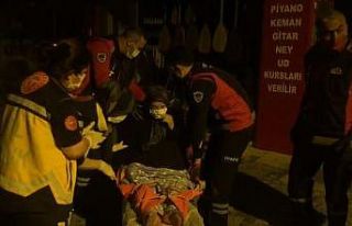 Ekipler engelli yaşlı kadın için seferber oldu