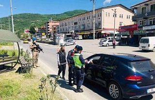 Ekipler tam kapanma denetimlerine devam ediyor