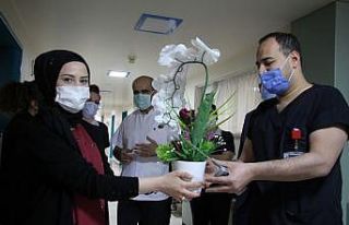 Elazığ’da hemşireler, günlerinde unutulmadı