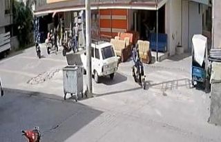Elektrikli bisikleti çalan hırsızlar önce kameralara...