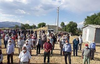 Eller semaya rahmet için açıldı