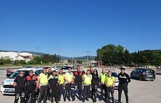 Emekli olan polis, konvoyla uğurlandı